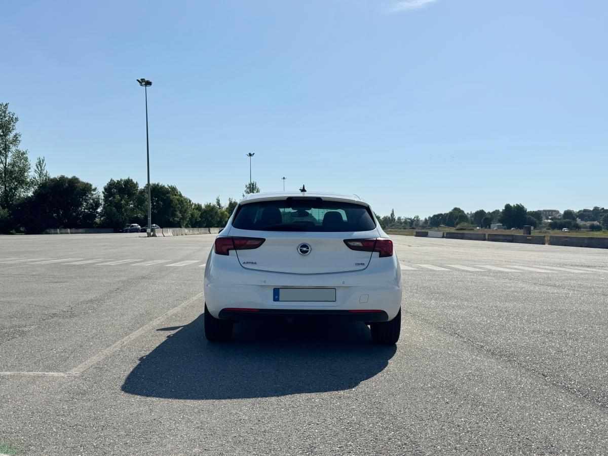 opel-astra-1-6-cdti-2015-diesel-1598cc