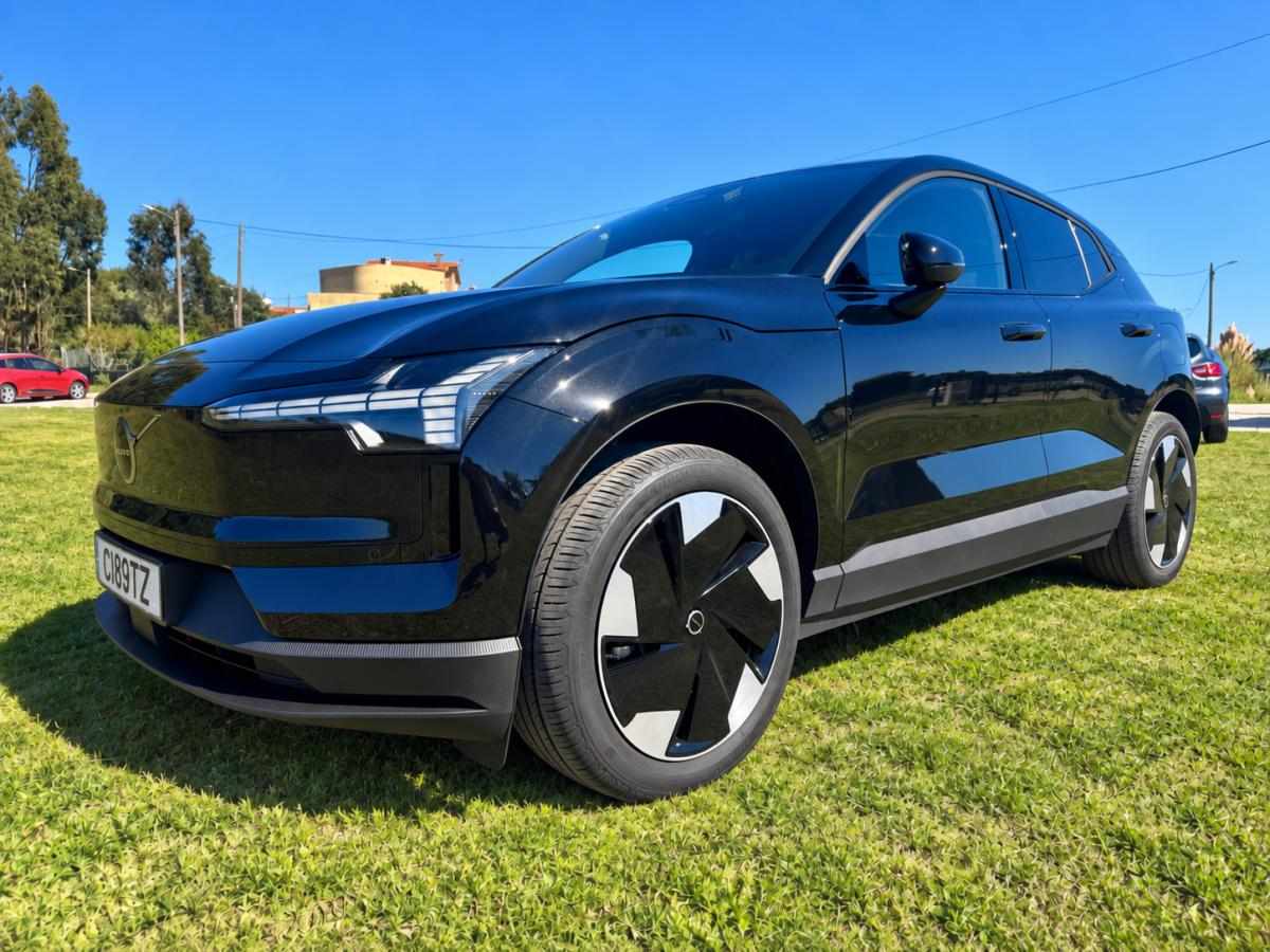 volvo-ex30-69-kwh-2025-eletrico