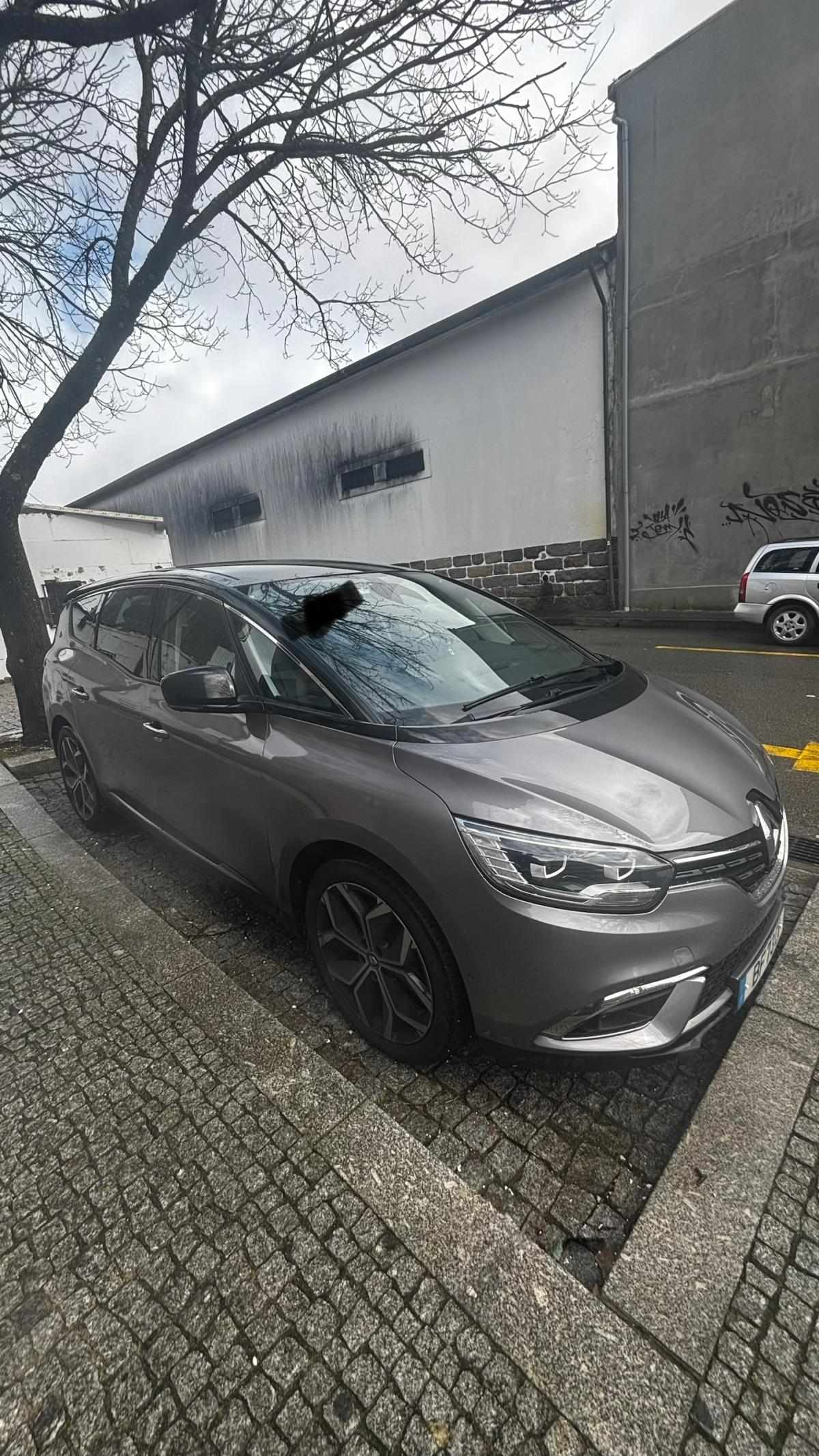 renault-grand-scenic-1-5-2021-diesel-1500cc
