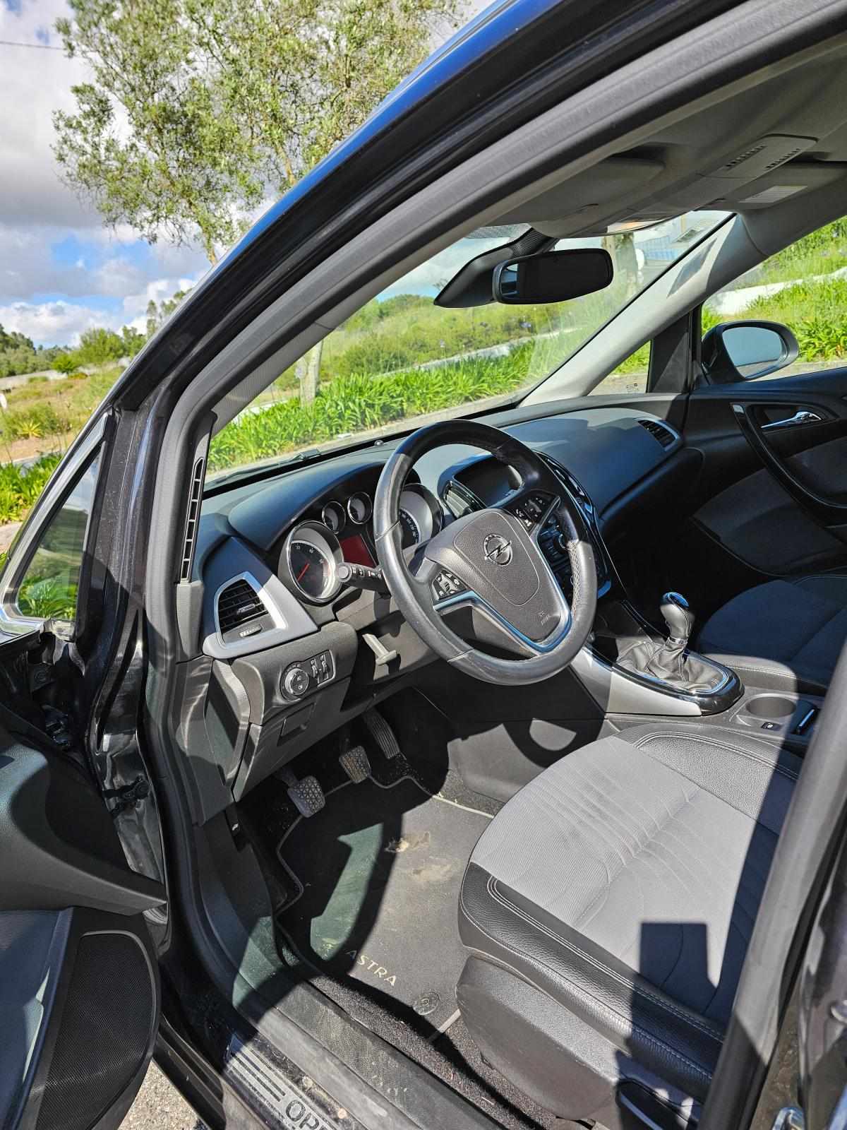 opel-astra-1-6-cdti-2015-diesel-1598cc