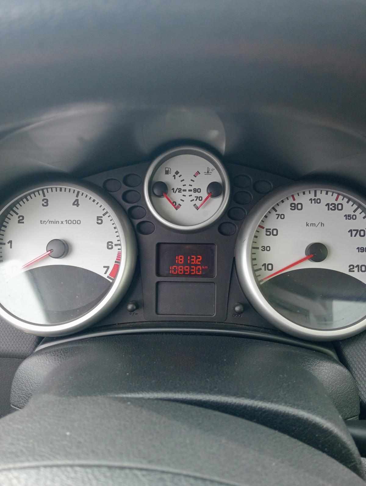 peugeot-207-1-4-vti-2008-gasolina-1397cc