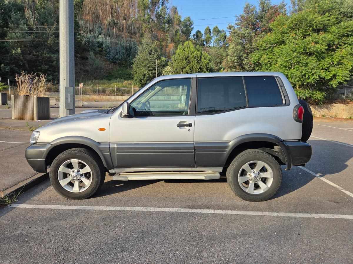 nissan-terrano-3-0-di-awd-2005-diesel-2953cc