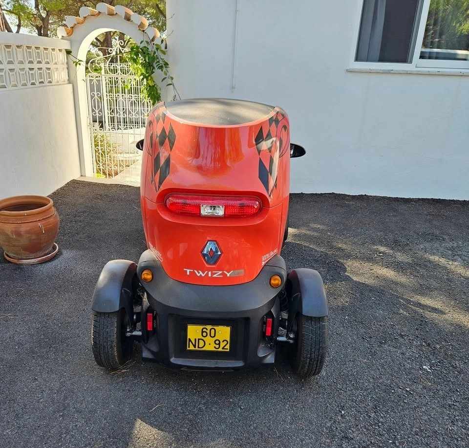 renault-twizy-45-7-kwh-2012-eletrico