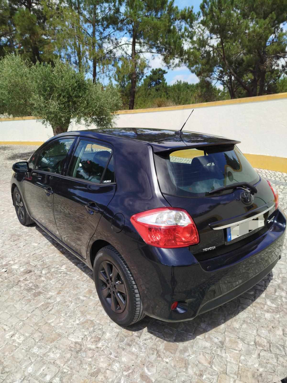 toyota-auris-1-4-d-4d-2011-diesel-1364cc