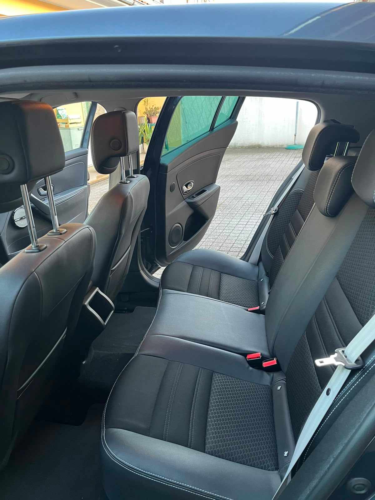 renault-megane-1-6-dci-2015-diesel-1598cc