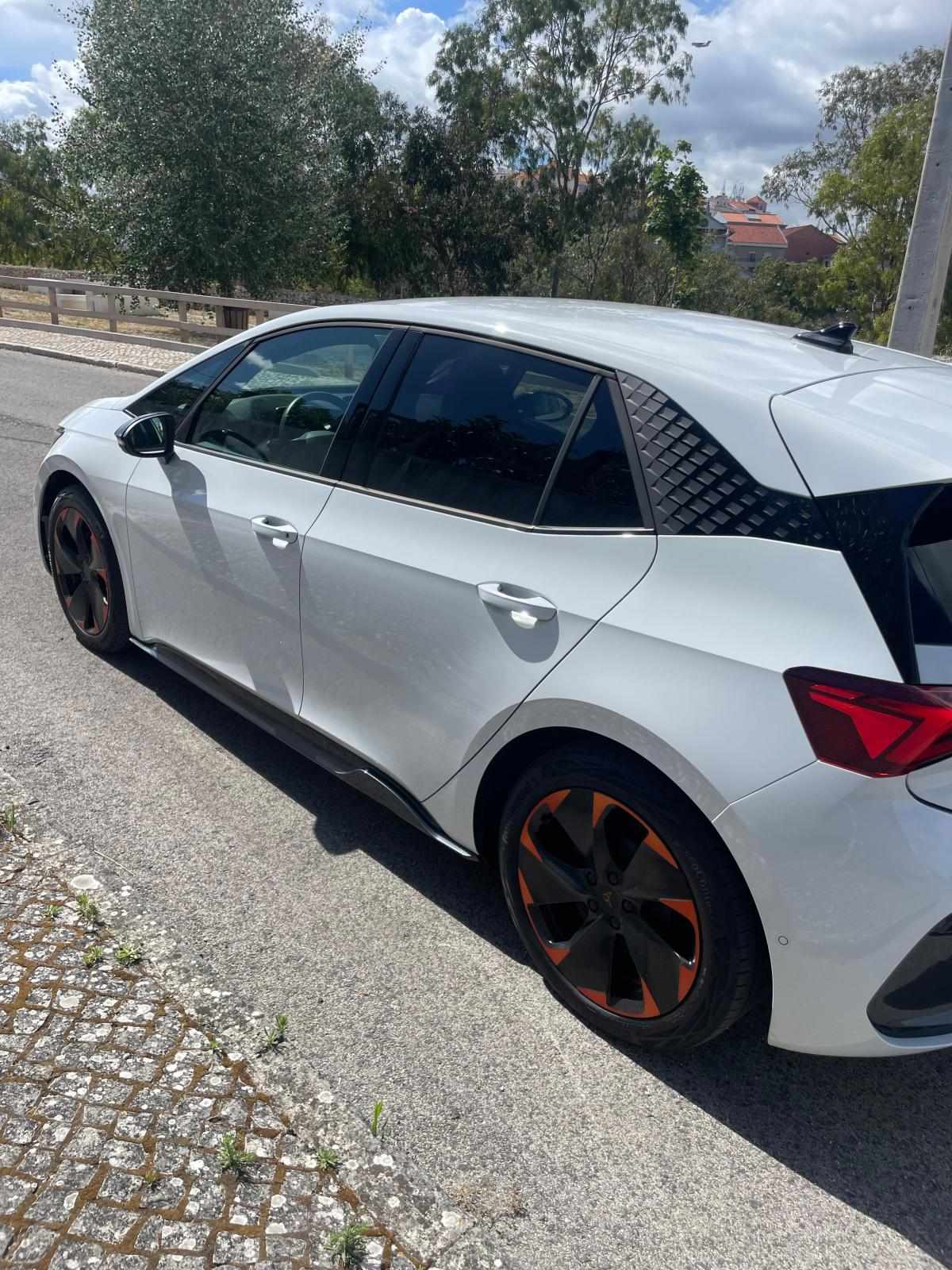 cupra-born-2023-eletrico
