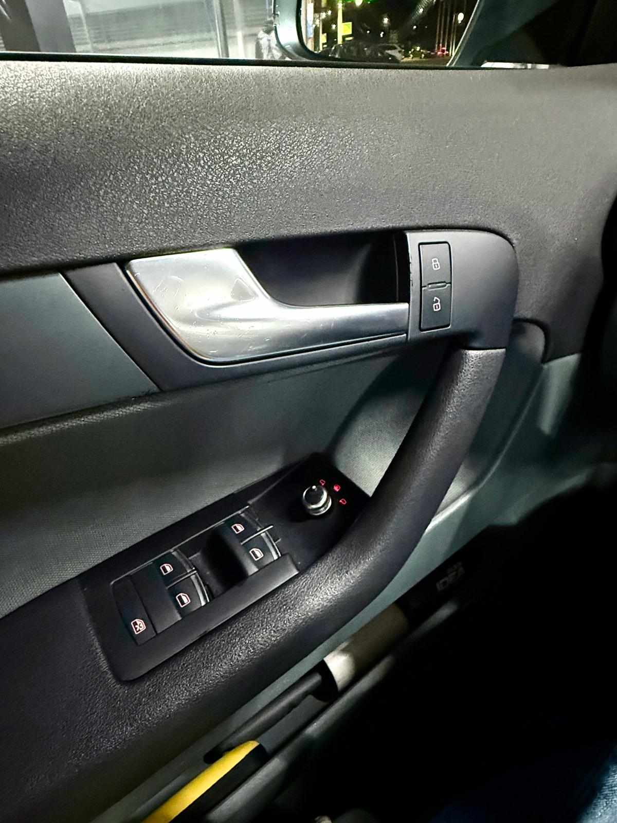 audi-a3-sportback-1-6tdi-gps-2014-diesel-1560cc