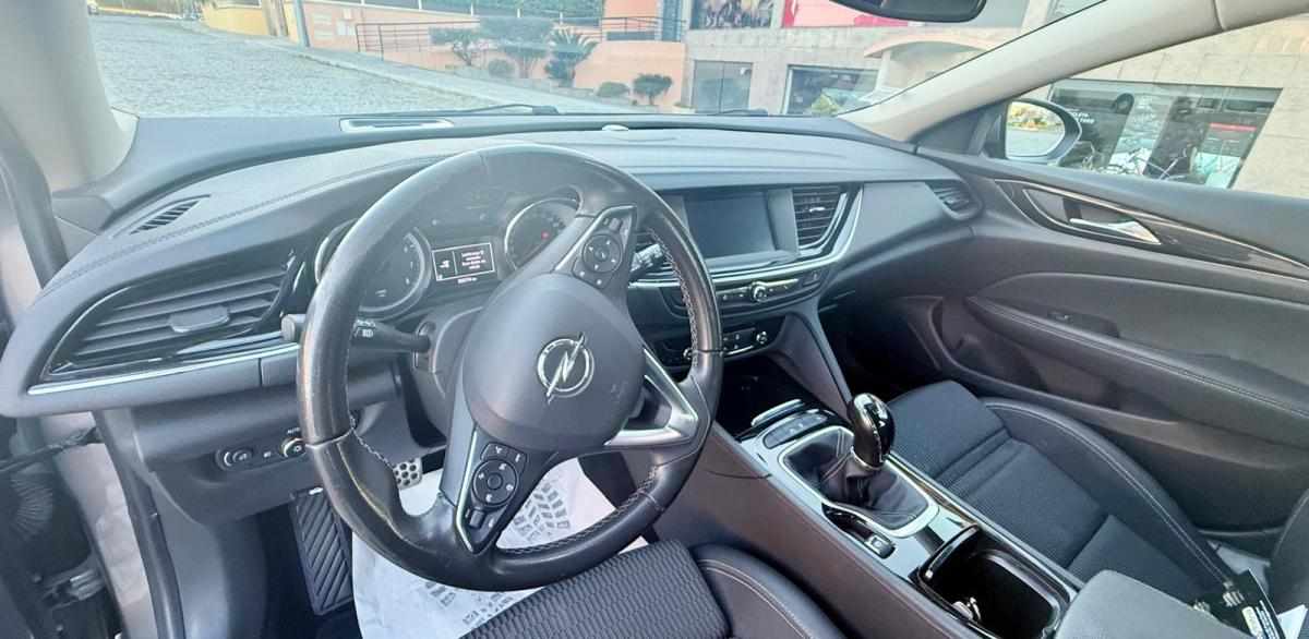 opel-insignia-1-5-turbo-2019-gasolina-1490cc