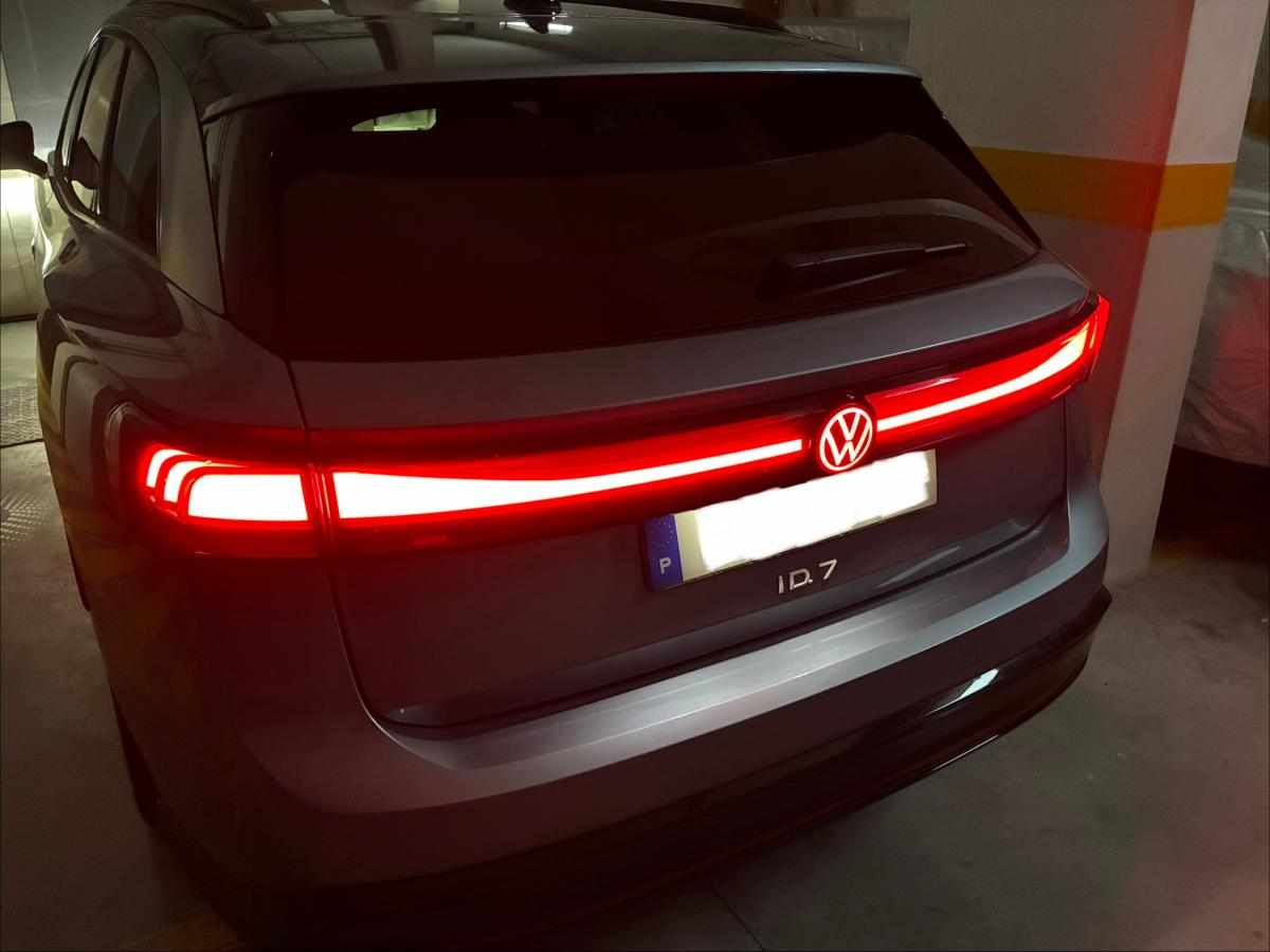 volkswagen-id-7-82-kwh-pro-2025-eletrico