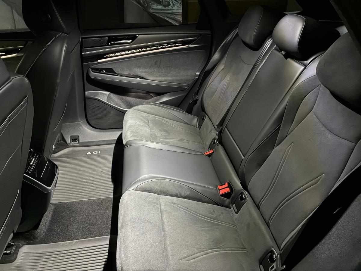 volkswagen-id-7-82-kwh-pro-2025-eletrico