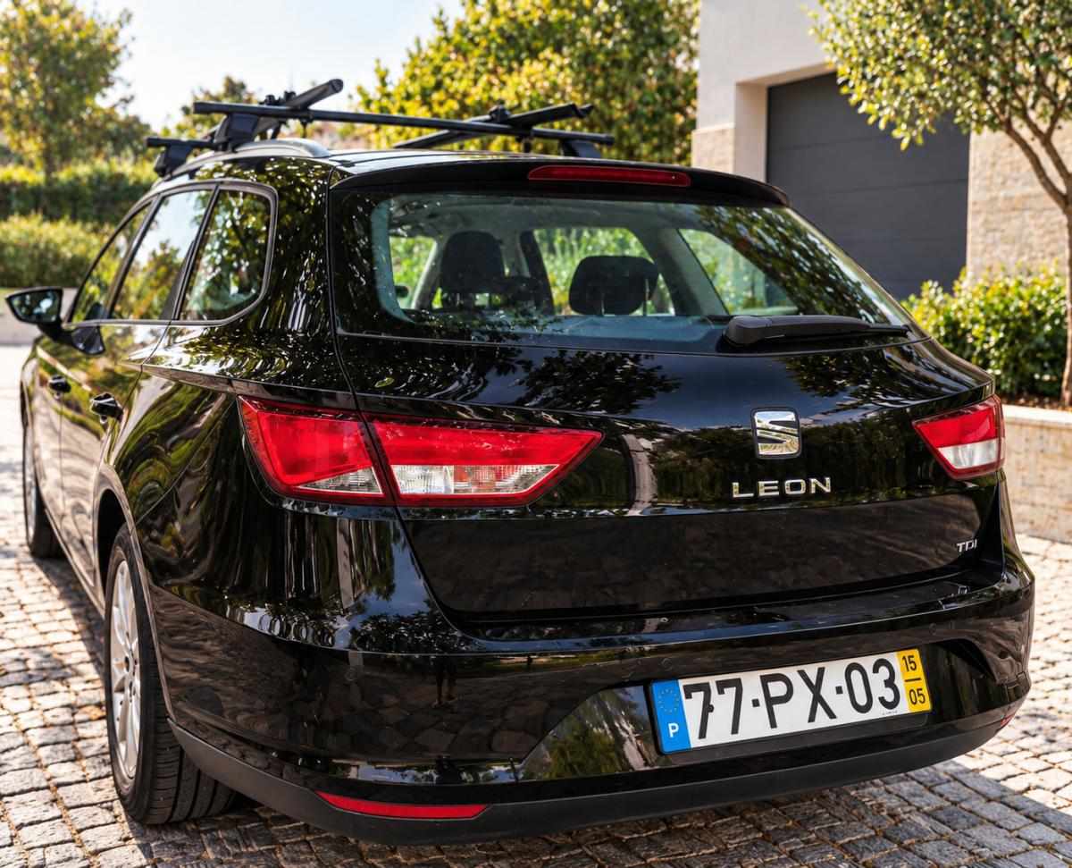 seat-leon-1-6-tdi-ecomotive-2015-diesel-1598cc