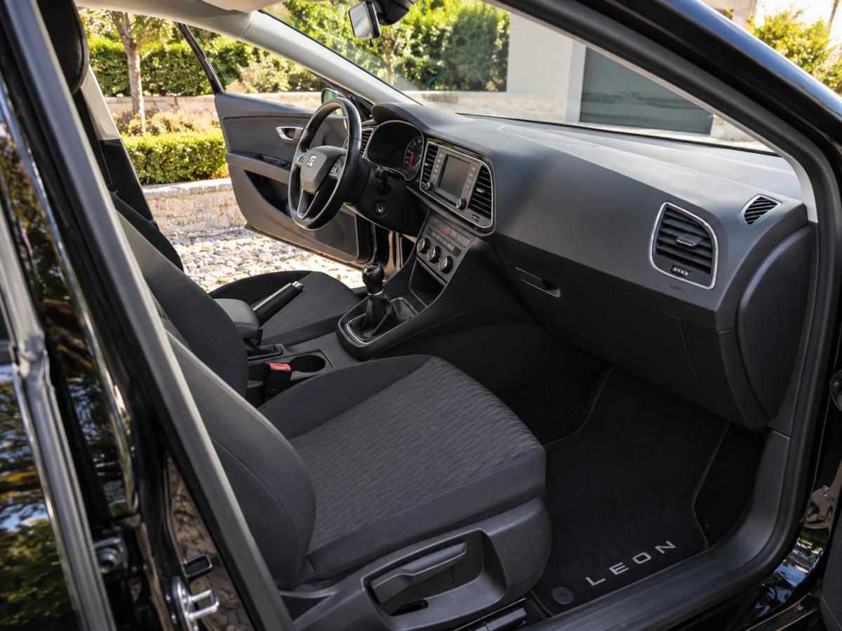 seat-leon-1-6-tdi-ecomotive-2015-diesel-1598cc