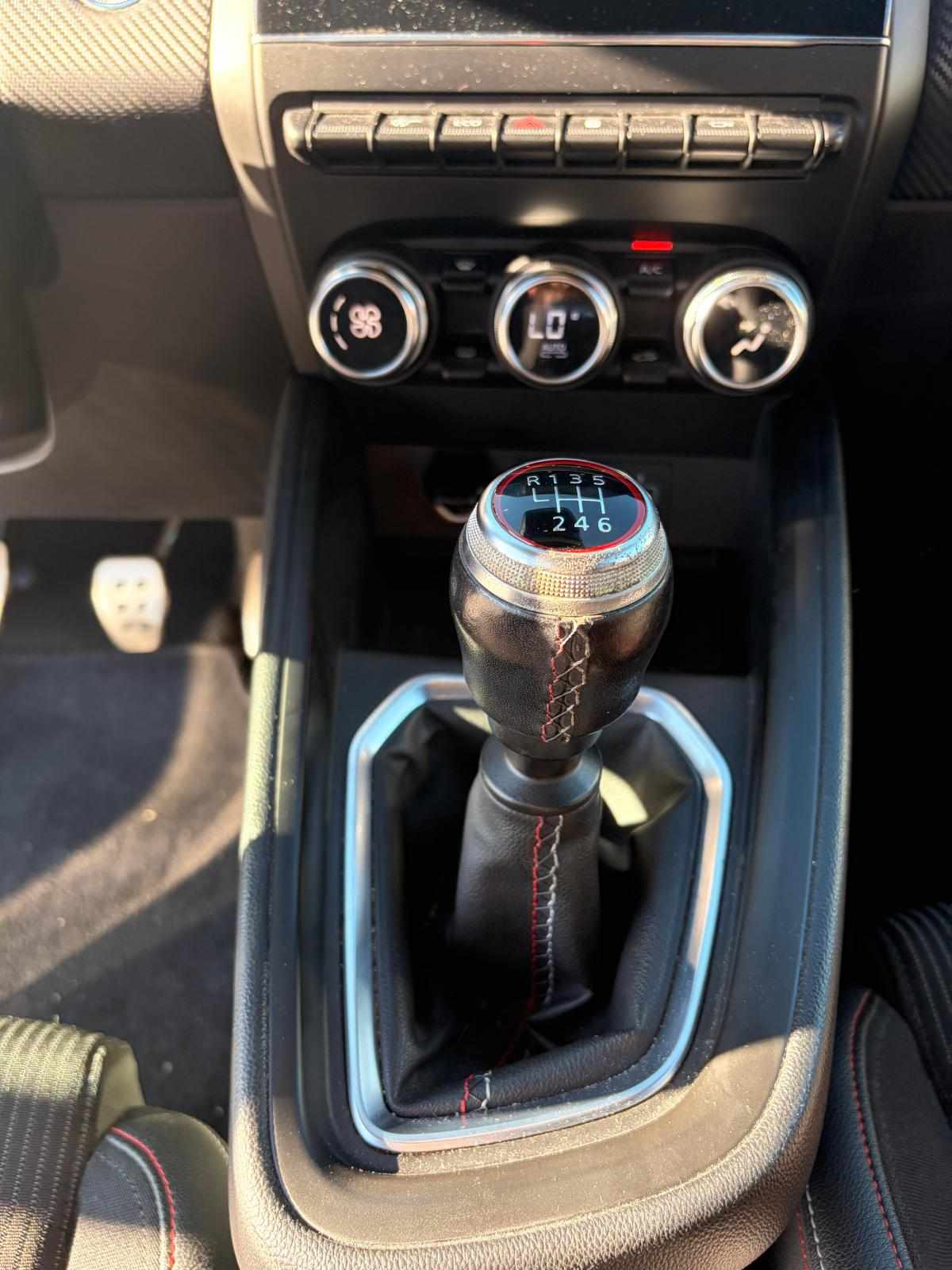renault-clio-1-5-blue-dci-2020-diesel-1461cc