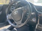 toyota-auris-1-8hsd-2017-hibrido-1800cc