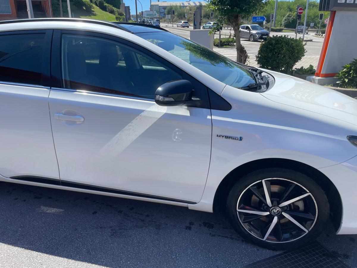 toyota-auris-1-8hsd-2017-hibrido-1800cc