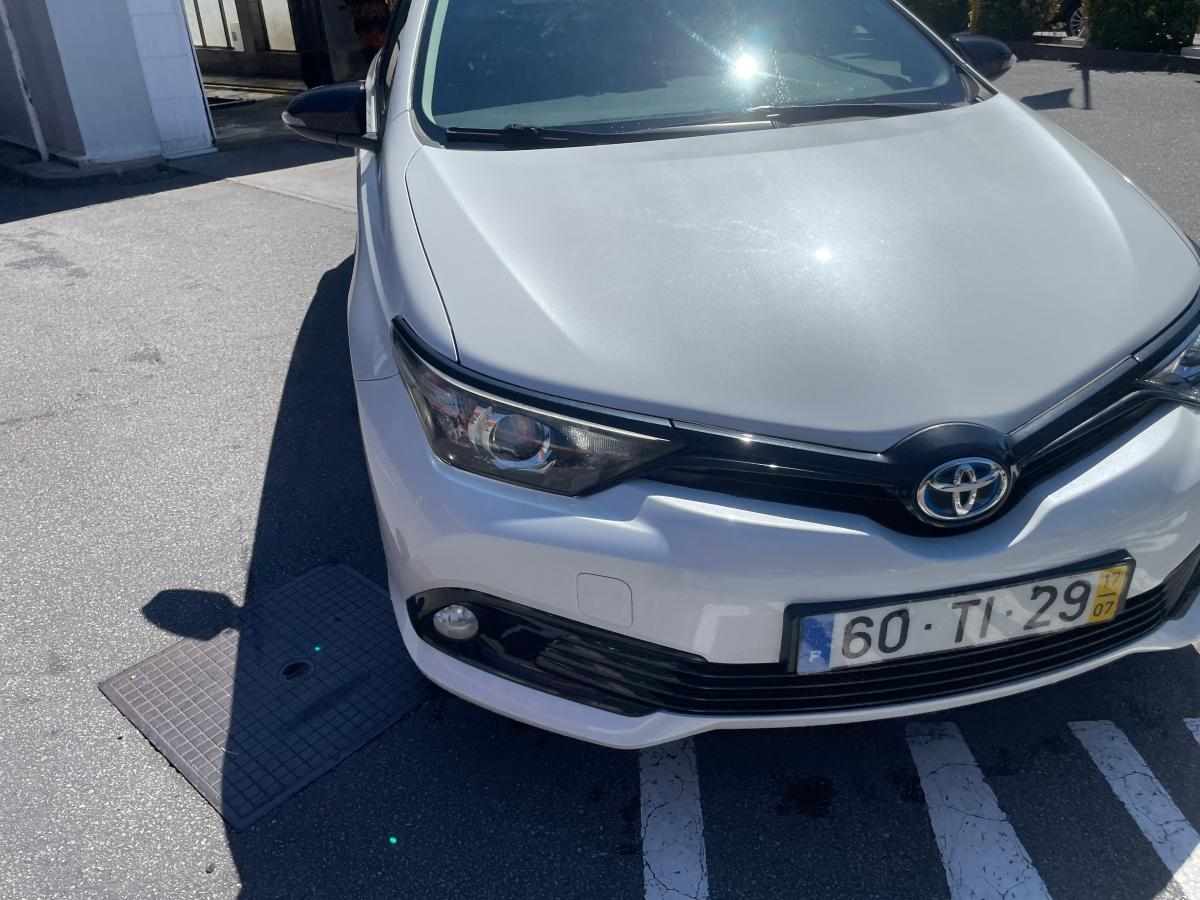 toyota-auris-1-8hsd-2017-hibrido-1800cc