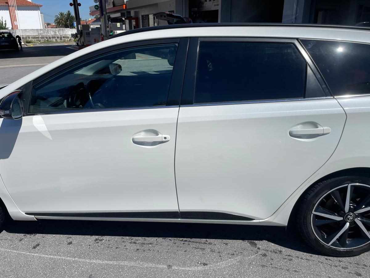 toyota-auris-1-8hsd-2017-hibrido-1800cc