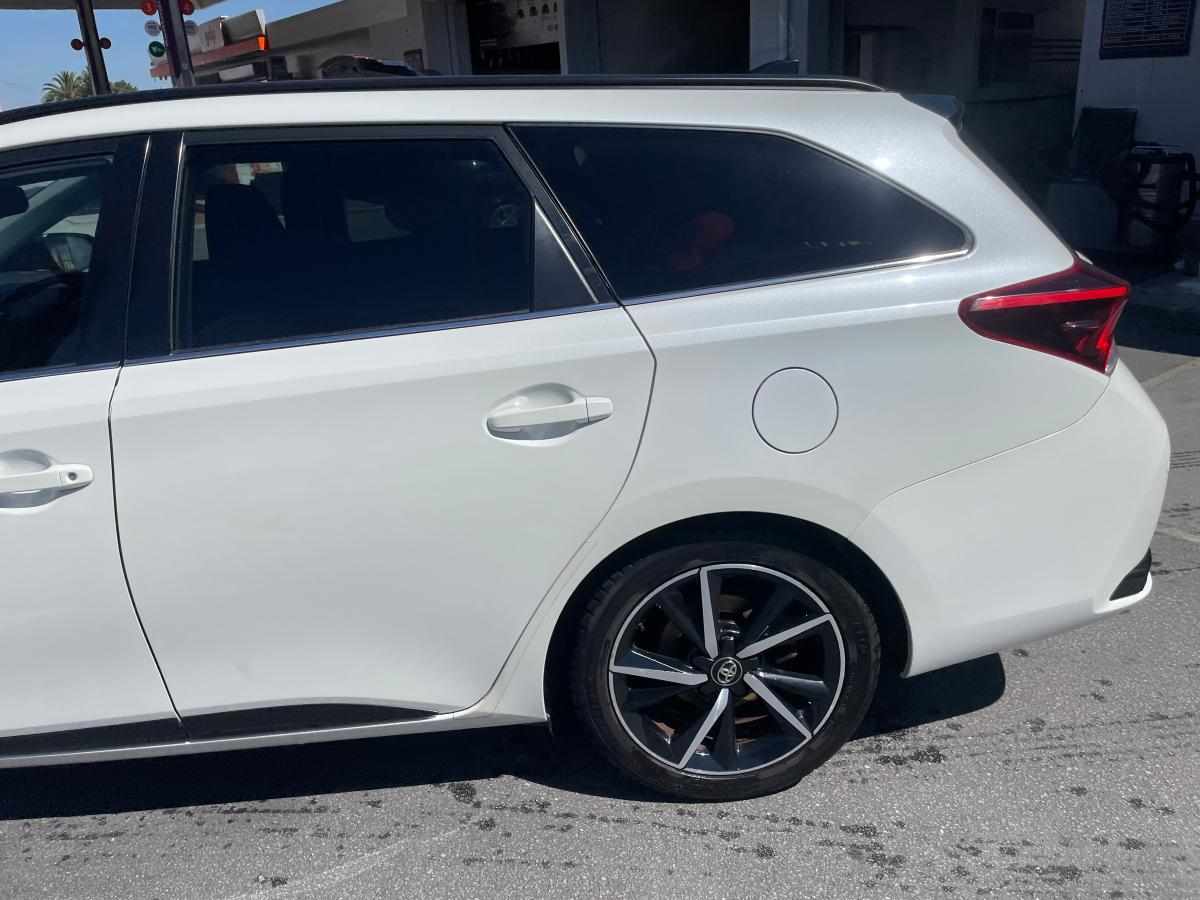 toyota-auris-1-8hsd-2017-hibrido-1800cc
