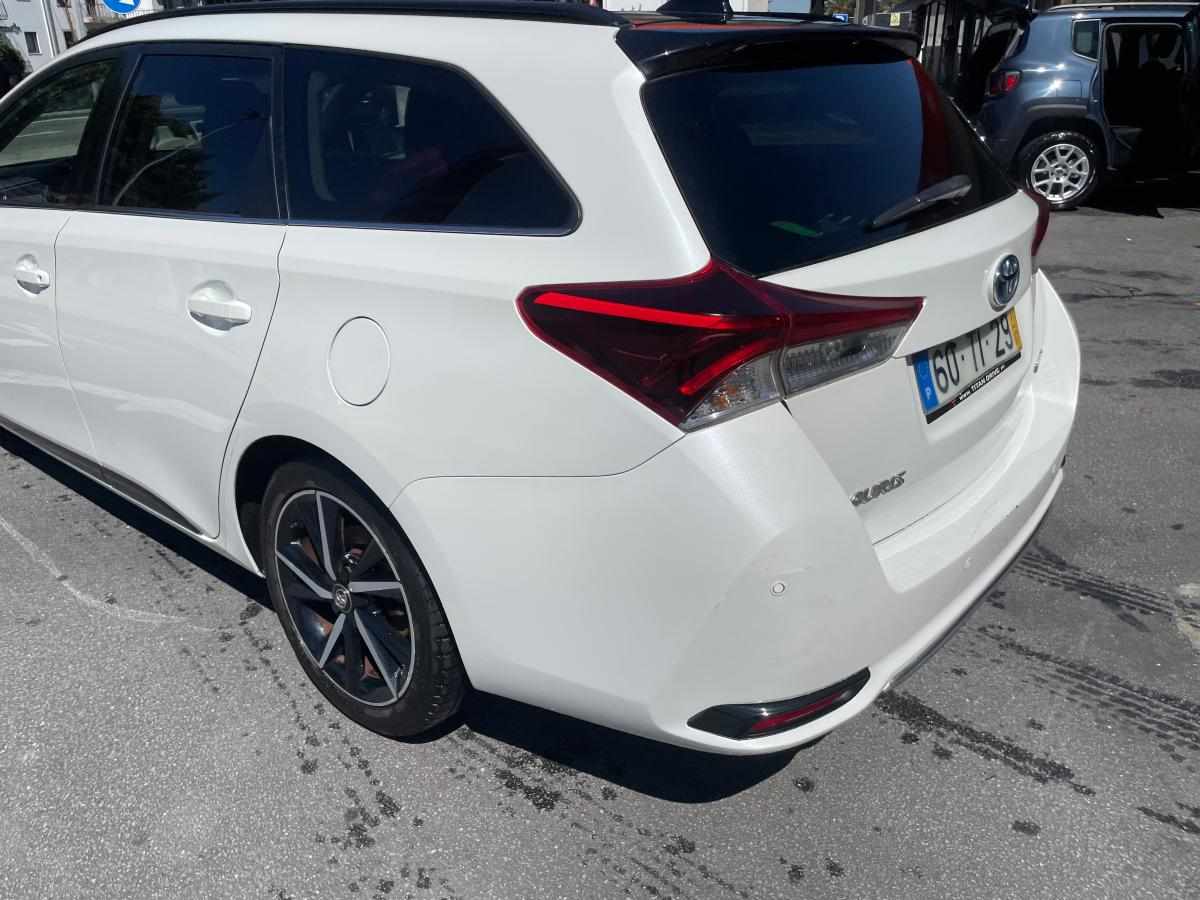 toyota-auris-1-8hsd-2017-hibrido-1800cc