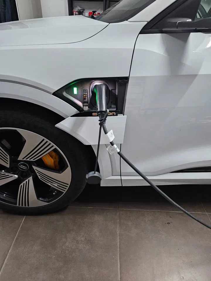 audi-e-tron-55-quattro-2020-eletrico