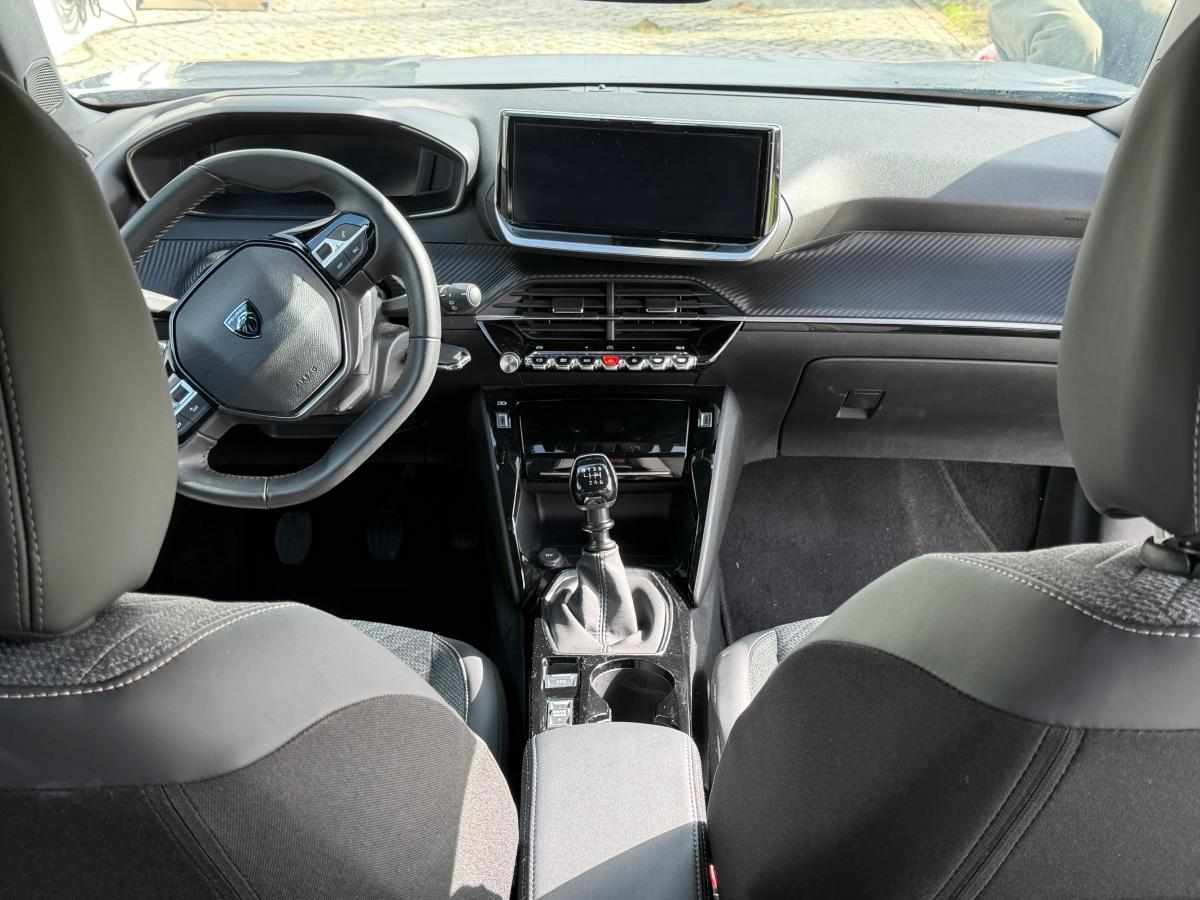 peugeot-2008-1-2-puretech-2024-gasolina-1199cc