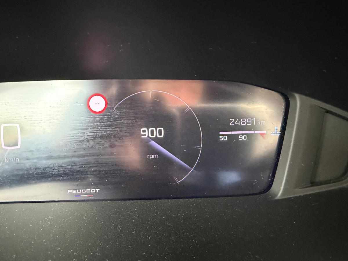 peugeot-2008-1-2-puretech-2024-gasolina-1199cc