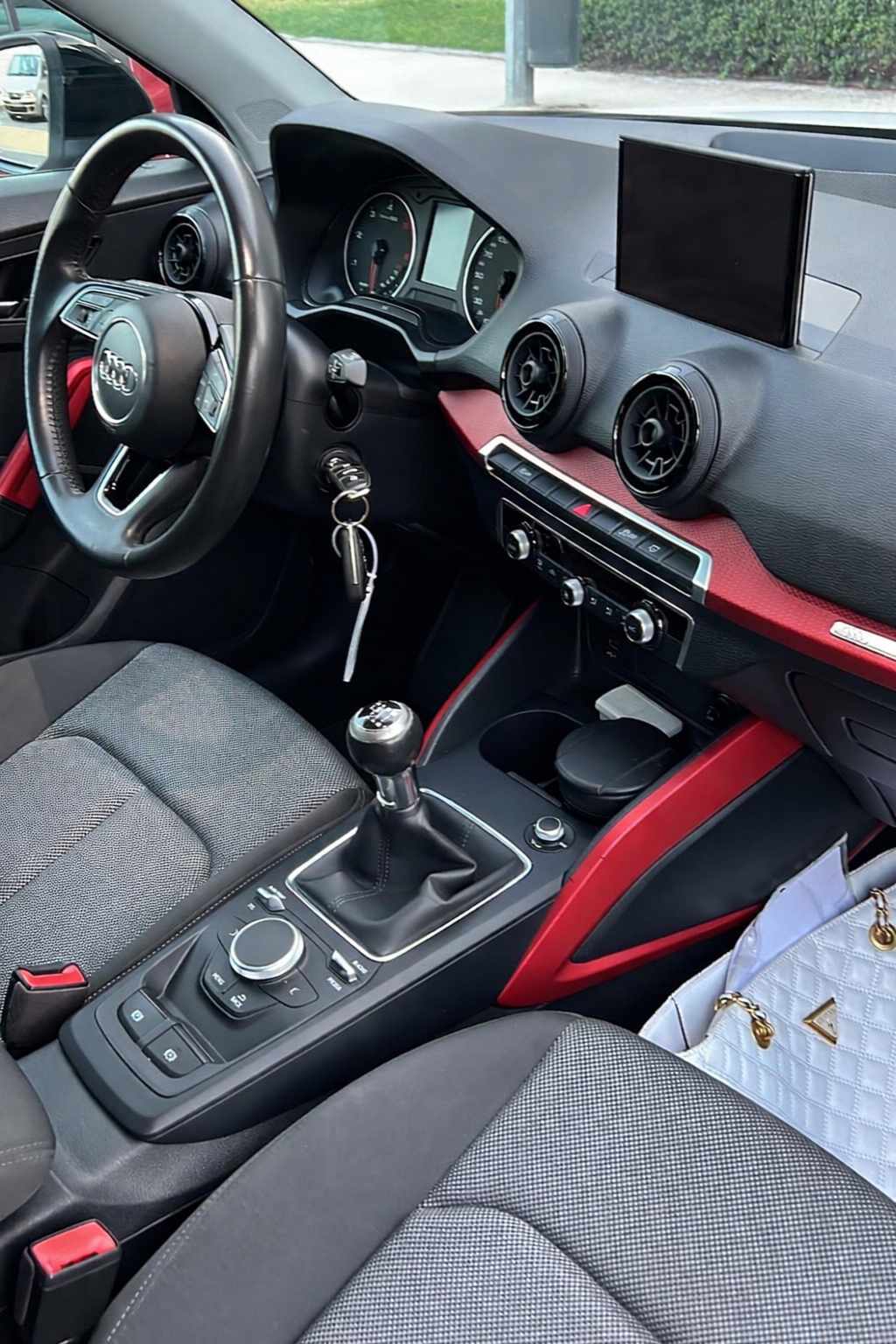 audi-q2-1-6-tdi-2018-diesel-1598cc