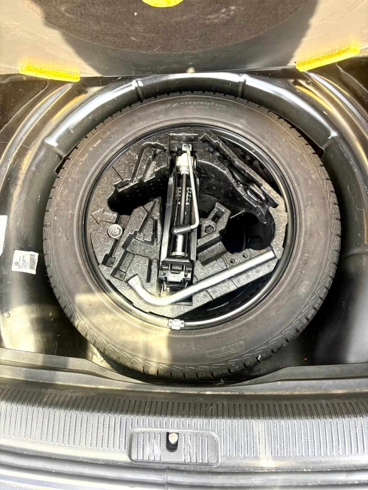 volkswagen-golf-2-0-tdi-2012-diesel-1968cc