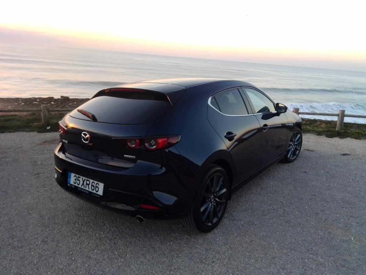 mazda-3-1-8-skyactiv-d-2019-diesel-1759cc