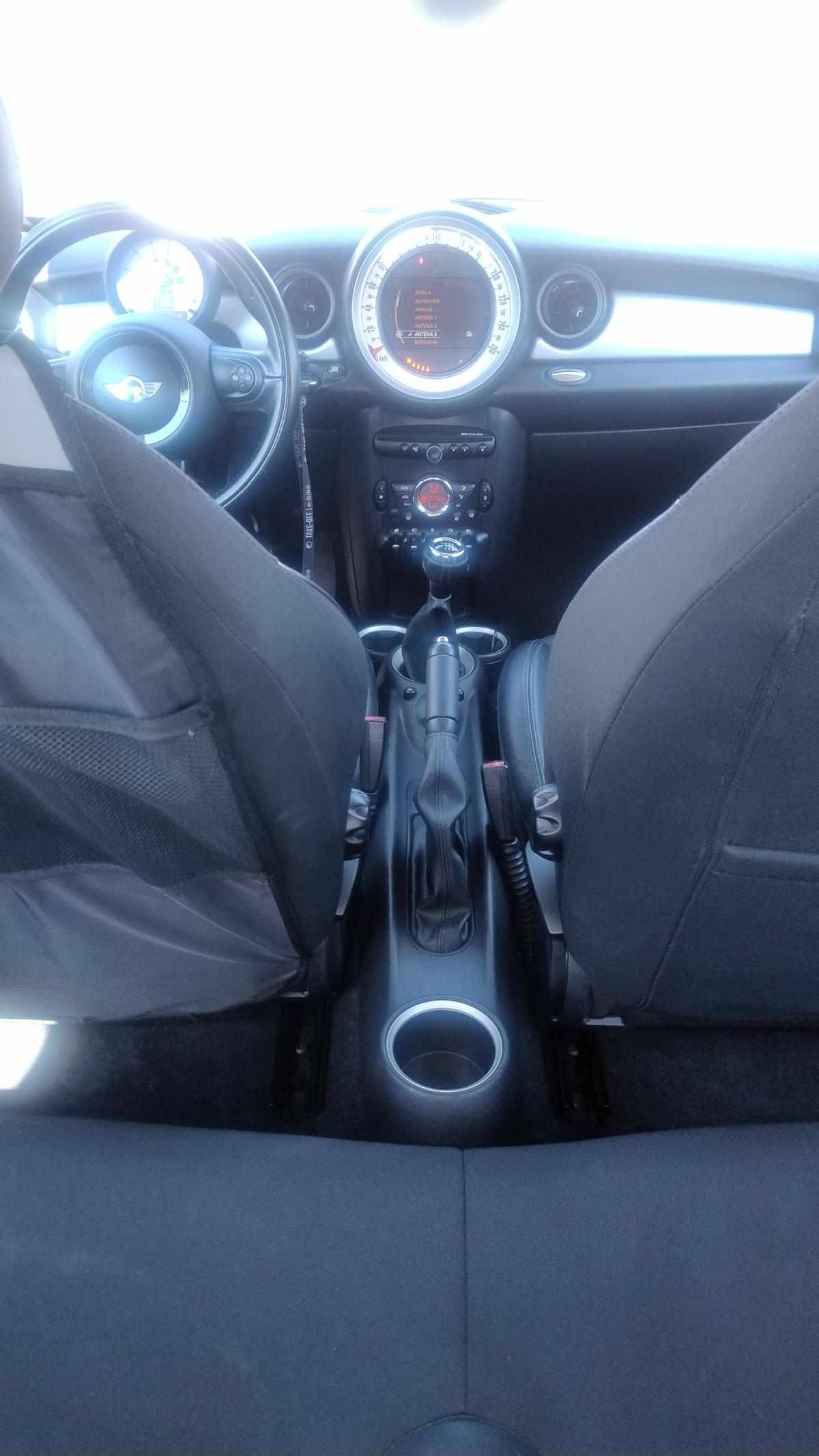 mini-hatch-d-2-0-2011-diesel-1598cc