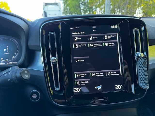 volvo-xc40-recharge-t4-phev-2022-gasolina-1477cc