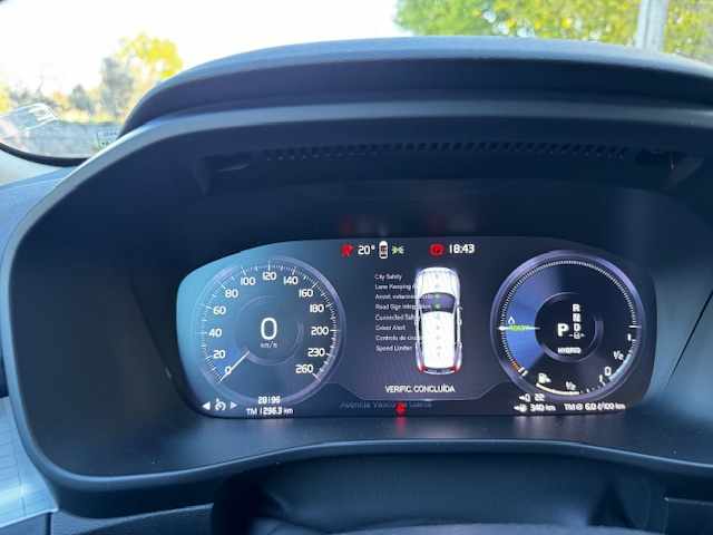 volvo-xc40-recharge-t4-phev-2022-gasolina-1477cc