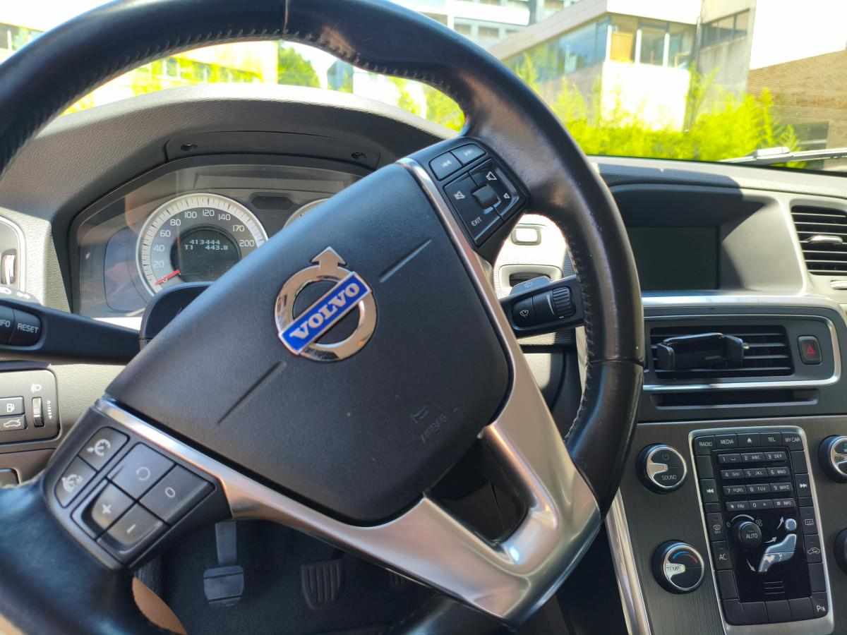 volvo-s60-2-0-d3-2011-diesel-1984cc