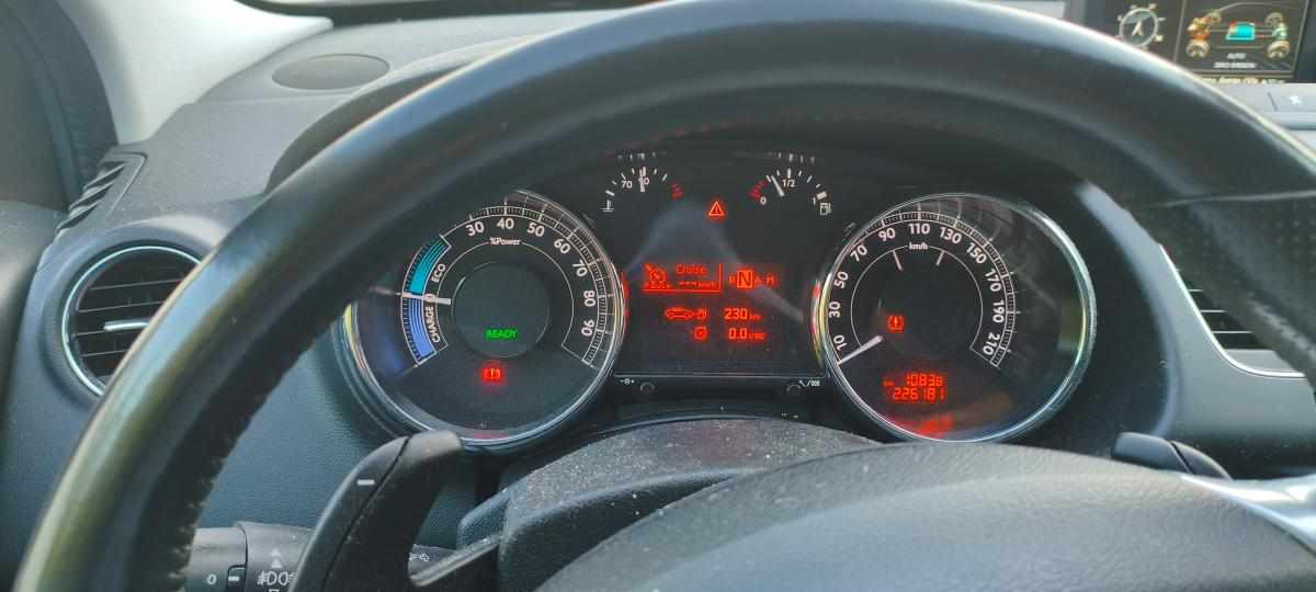 peugeot-3008-2-0-hybrid4-2014-diesel-1997cc