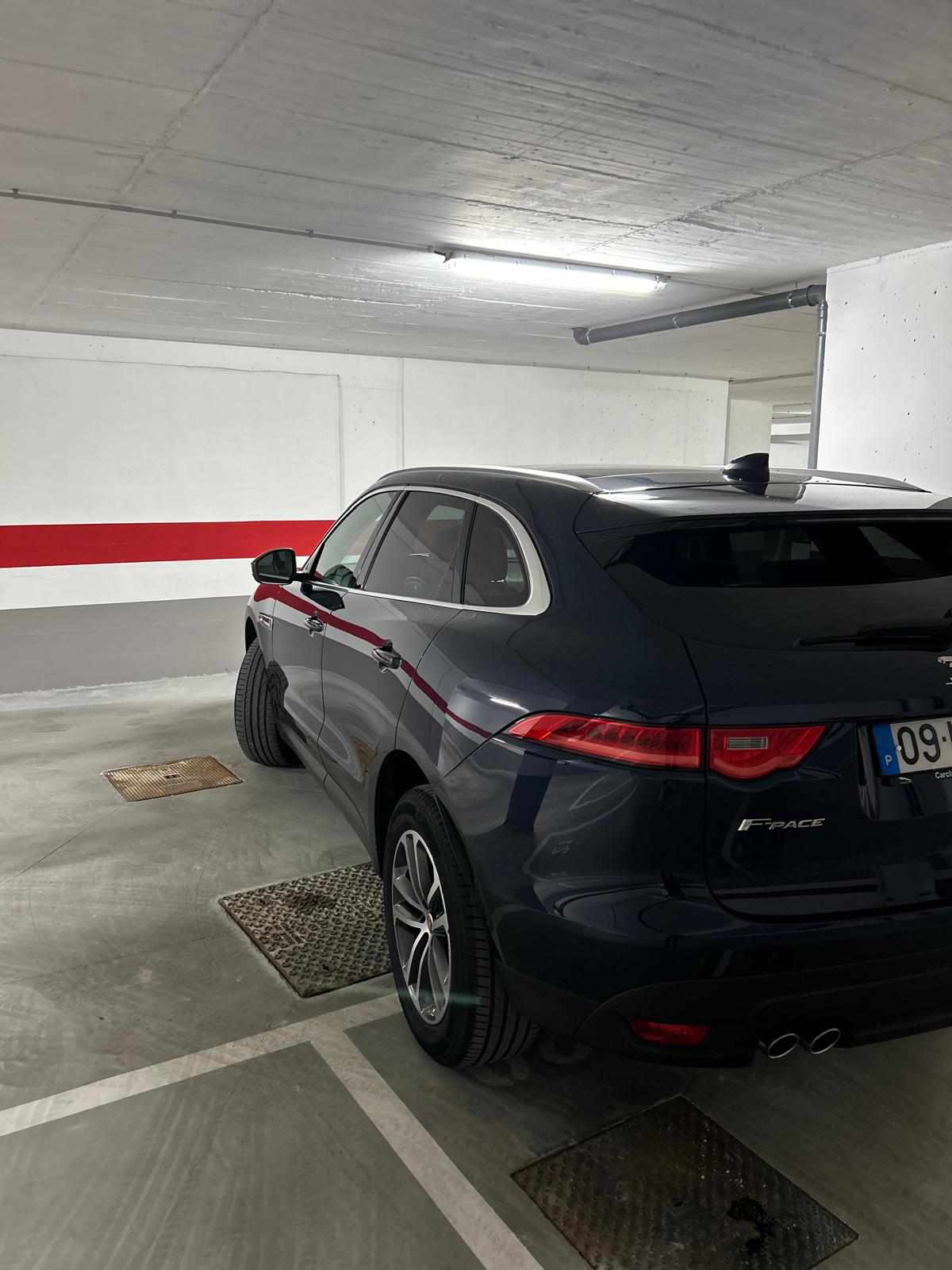 jaguar-f-pace-20d-awd-2018-diesel-1999cc