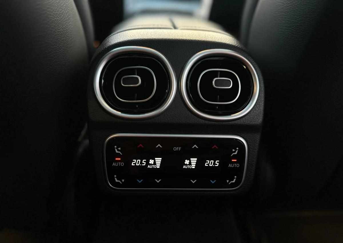 mercedes-benz-classe-c-c-300-e-2022-gasolina-1999cc