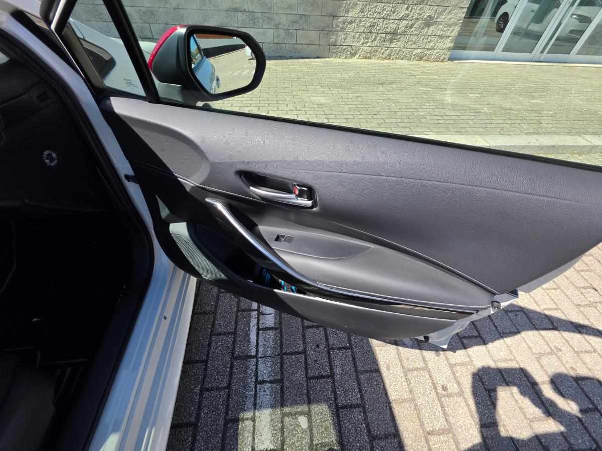 toyota-corolla-hybrid-2-0-vvt-i-2019-gasolina-1987cc