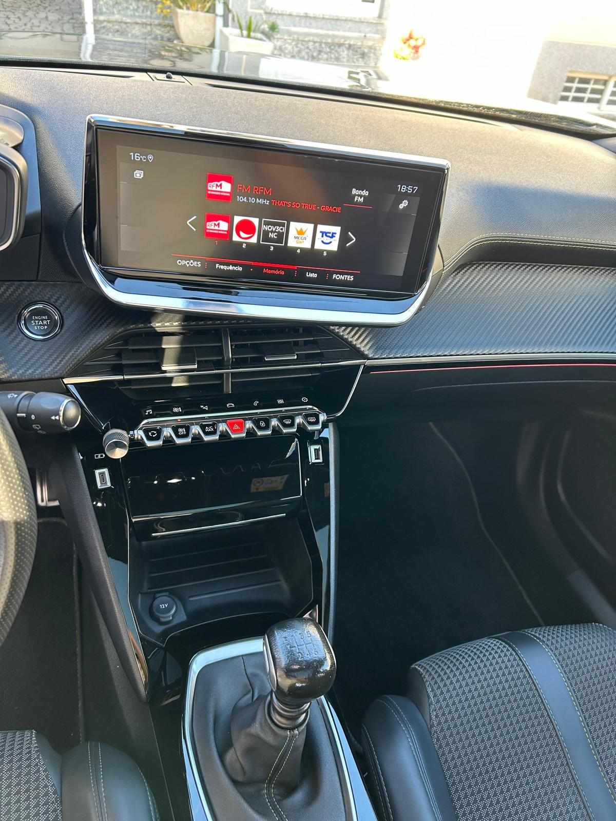 peugeot-2008-1-2-puretech-2021-gasolina-1199cc