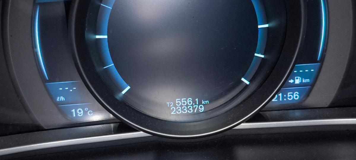 volvo-v40-1-6-d2-2013-diesel-1560cc