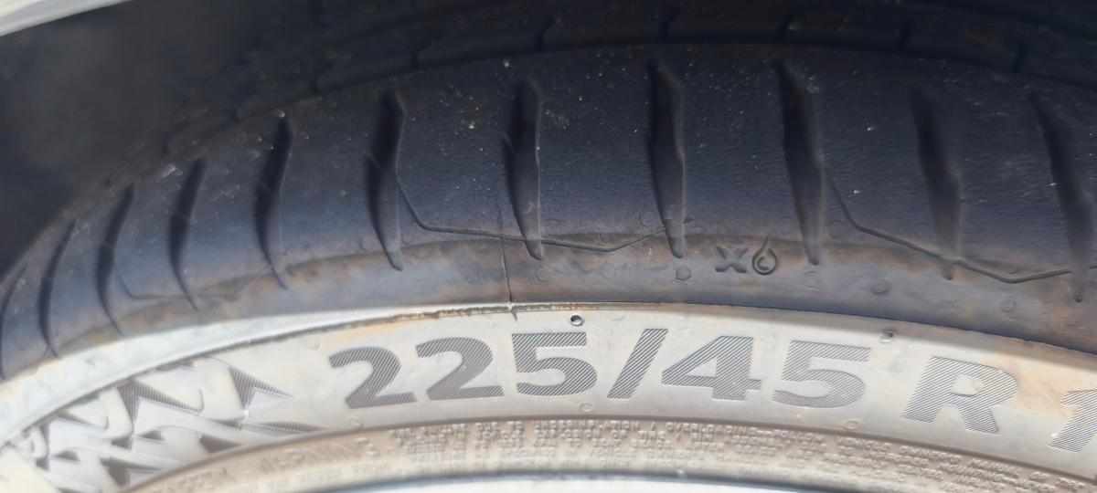 volvo-v40-1-6-d2-2013-diesel-1560cc