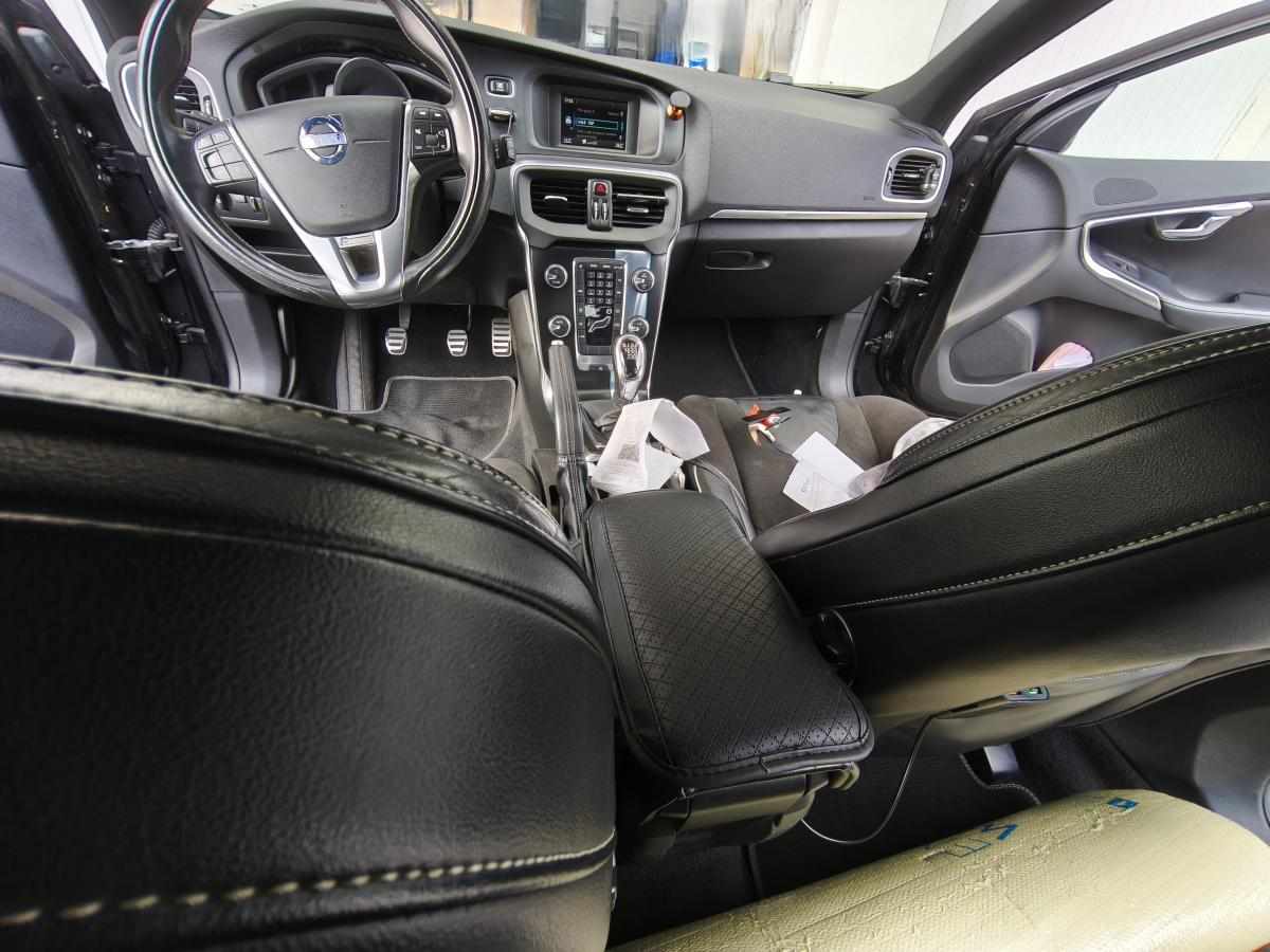 volvo-v40-1-6-d2-2013-diesel-1560cc