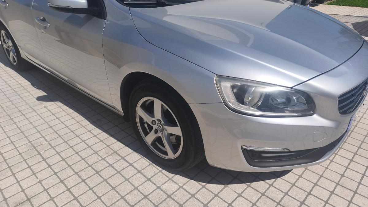 volvo-v60-1-6-d2-2015-diesel-1560cc