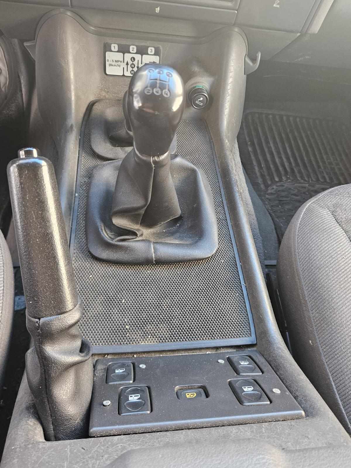 land-rover-discovery-2-5-awd-2000-diesel-2495cc