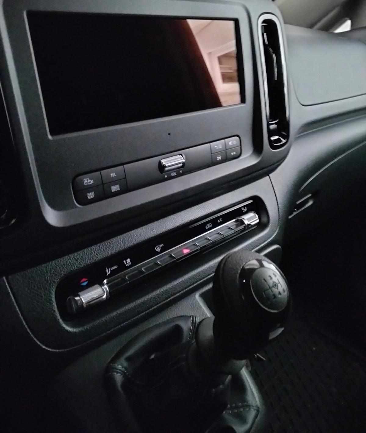 mercedes-benz-vito-110-cdi-2025-diesel-1749cc