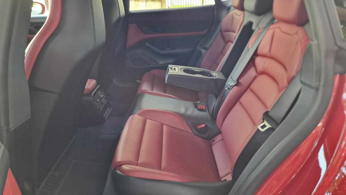 porsche-taycan-4s-2020-eletrico