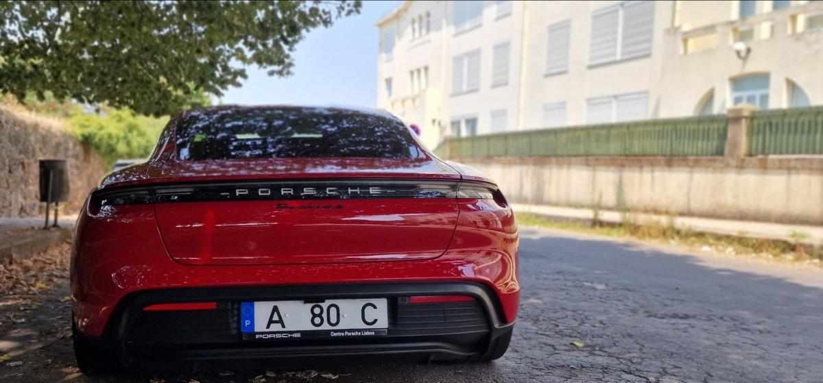 porsche-taycan-4s-2020-eletrico