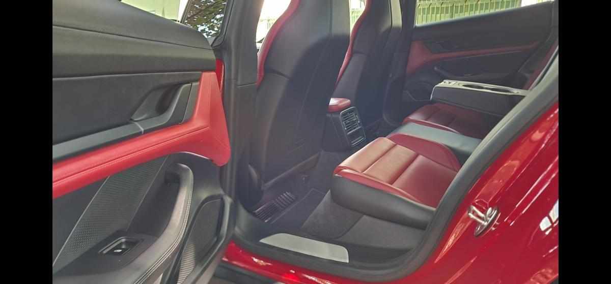 porsche-taycan-4s-2020-eletrico