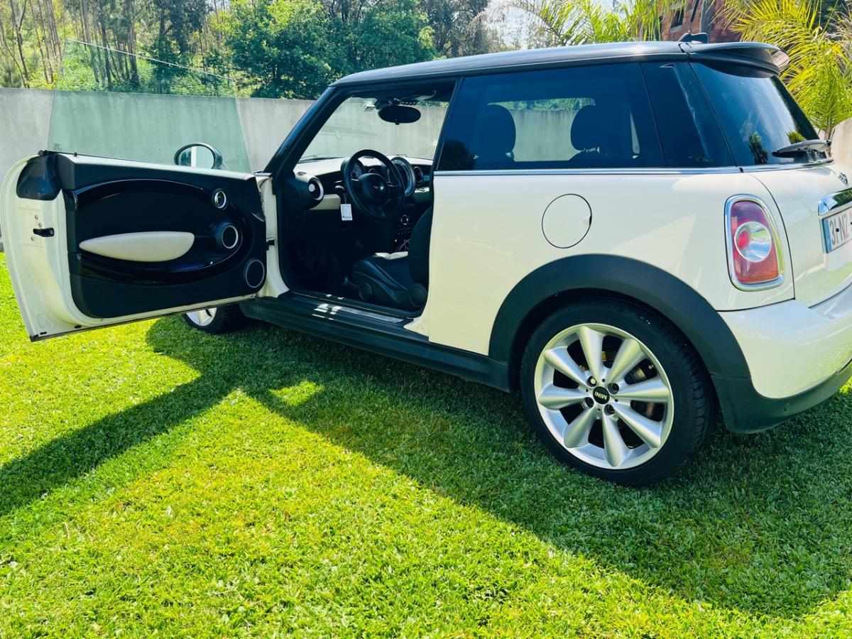 mini-hatch-d-2-0-2013-diesel-1598cc
