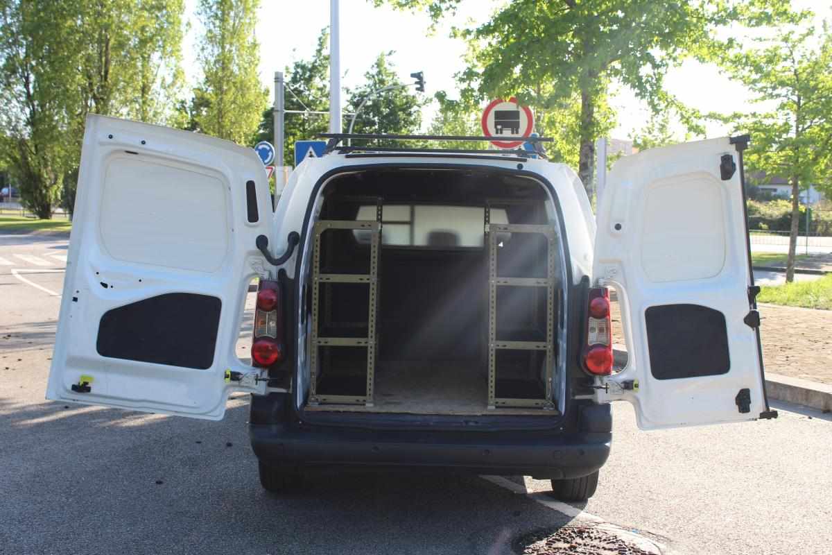 peugeot-partner-1-6-99cv-2017-diesel-1560cc