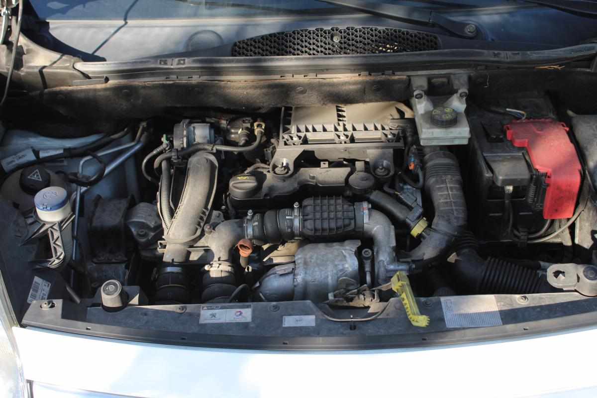 peugeot-partner-1-6-99cv-2017-diesel-1560cc